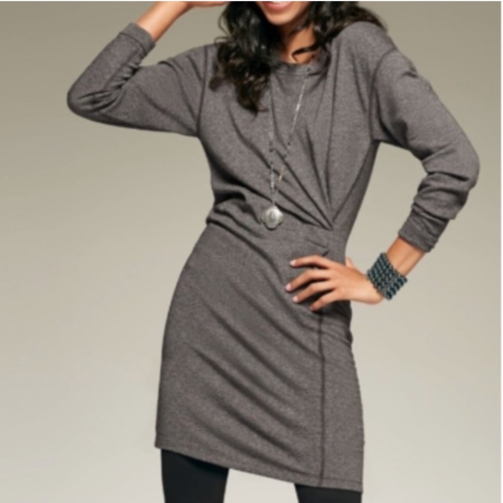 NWT Cabi Put-On dress Small